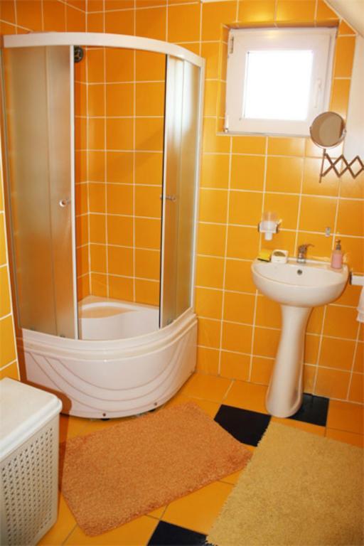Casa Fortyogo Tirgu Secuiesc Luaran gambar